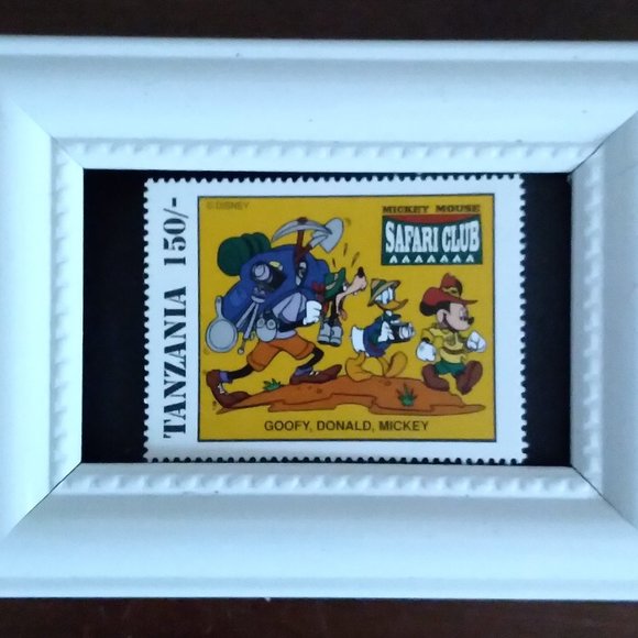 Tchotchke Stamp Art -  Mickey and Pals - On Safari - Picture 2 of 2